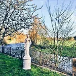 Castle Roc Bed & Breakfast