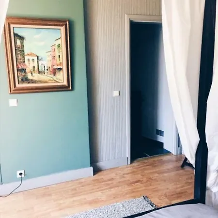 Castle Roc Bed & Breakfast *